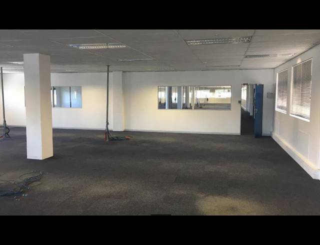 2,964M² OFFICE TO LET IN BELLVILLE CENTRAL